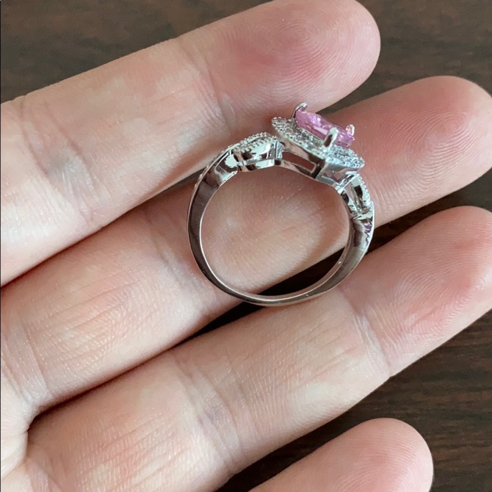 New Beautiful Heart Pink white CZ Ring - Picture 3 of 4